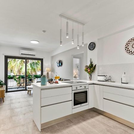 Dreamy 2 Bed Apartment By The Sea Paphos Esterno foto