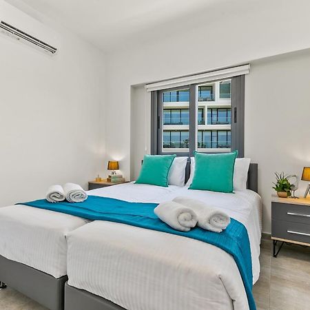 Dreamy 2 Bed Apartment By The Sea Paphos Esterno foto